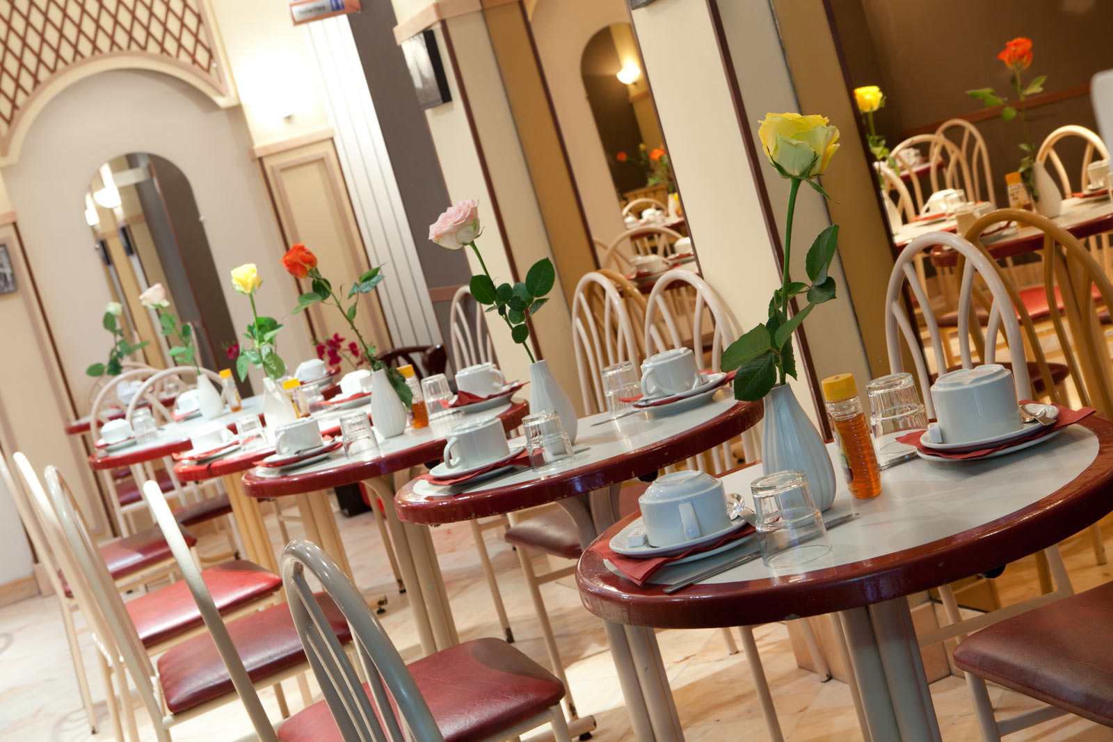Grand Hotel Pigalle Caf Ef Bf Bd Grand Hotel Pigalle Caf Ef Bf Bd